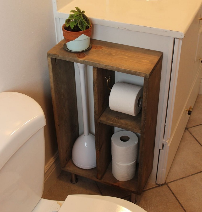 free-standing holder with suction cup