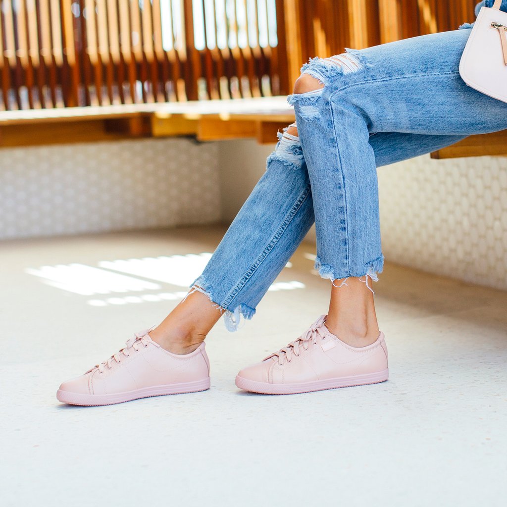 girl wearing pink Walking Shoes