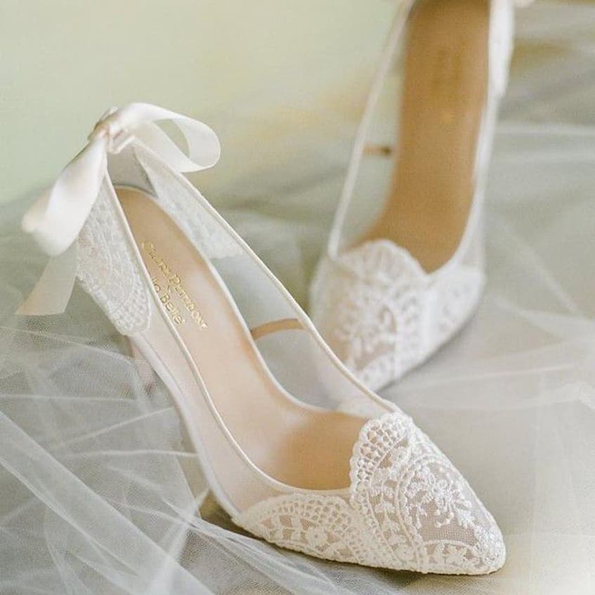 lace bridal shoes in white